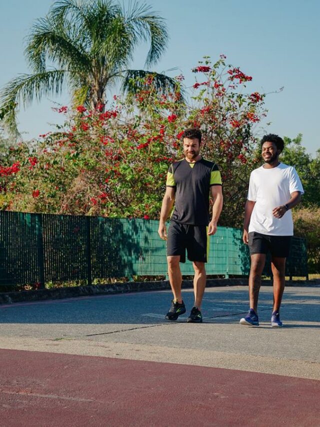 Descubra se a caminhada ajuda a ganhar massa muscular.