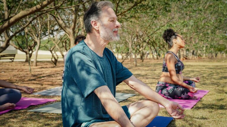 O papel da atividade física para idosos e a luta contra o sedentarismo