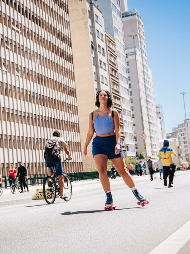 andar de patins na Av. Paulista